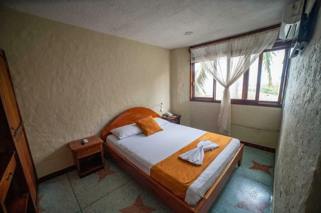 Hostal Estrella De Mar Puerto Ayora  Hostel