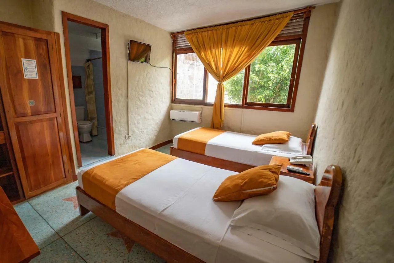 Hostal Estrella De Mar Puerto Ayora  0*, Puerto Ayora (Galapagos Islands) Ecuador