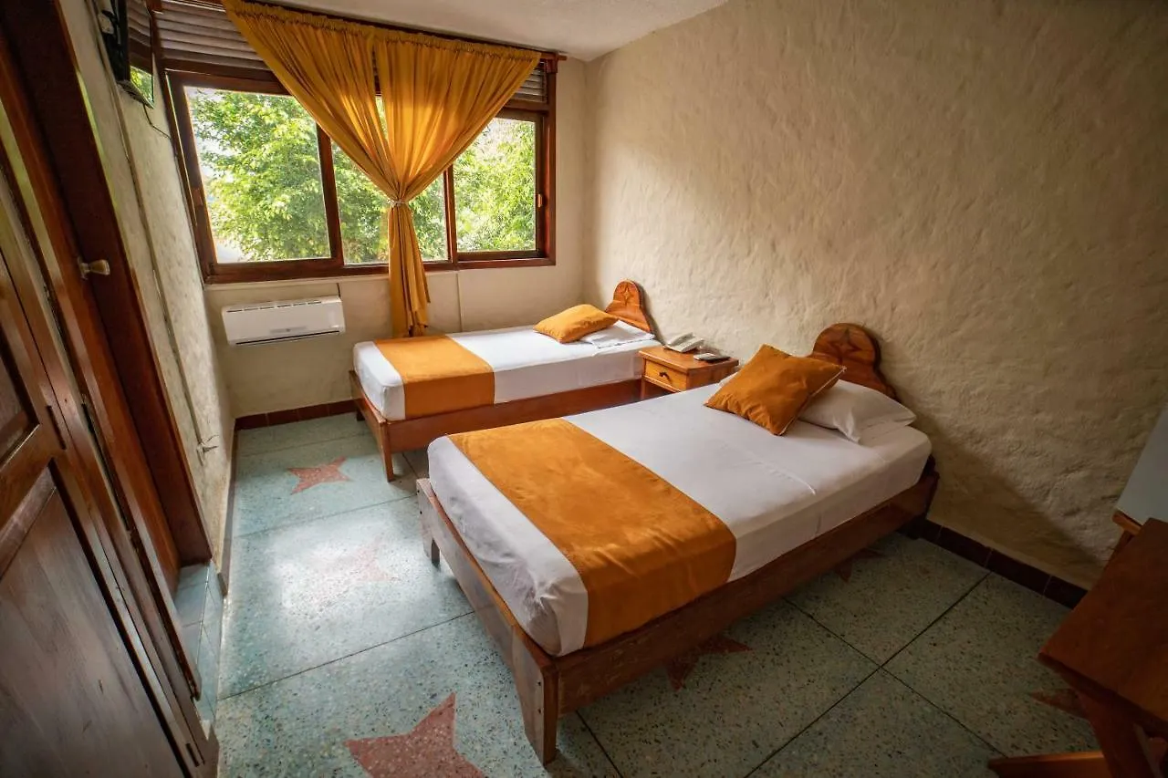 Hostal Estrella De Mar Puerto Ayora  Hostel Puerto Ayora (Galapagos Islands)
